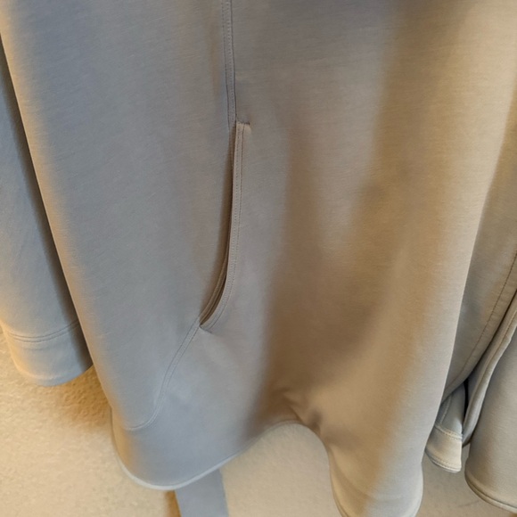 Lululemon Softstream Powder Blu Belted Wrap XL/XXL - Picture 2 of 7